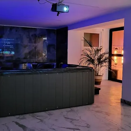 A O G Prestige Relax Max Spa Sauna Algolsheim Exterior photo